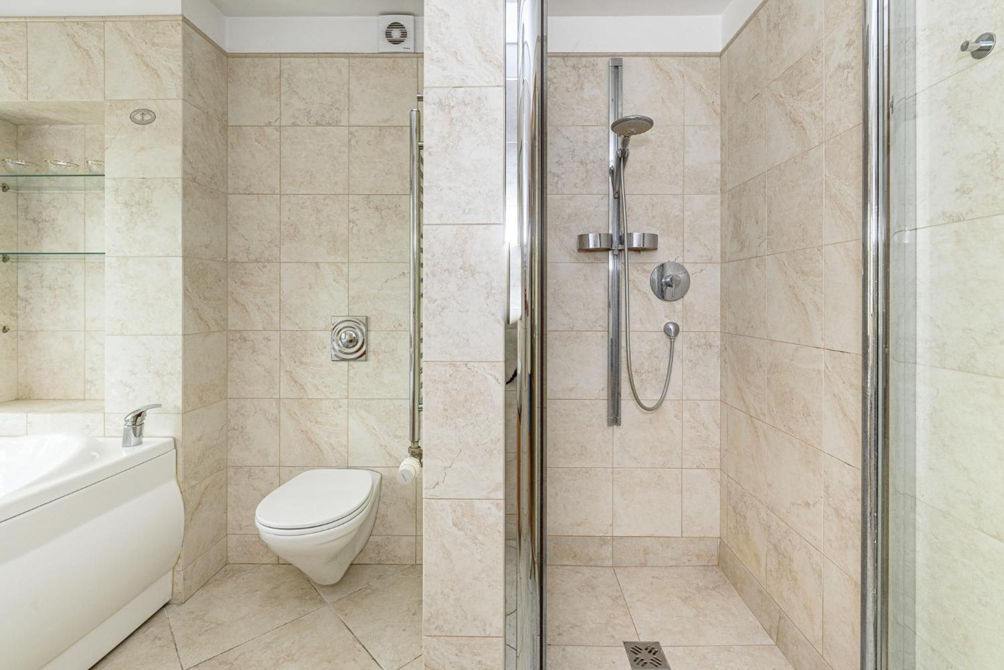 Jacuzzi Apartments X Free Parking X Self Check-In 24X7 By H&H VNO Eksteriør billede