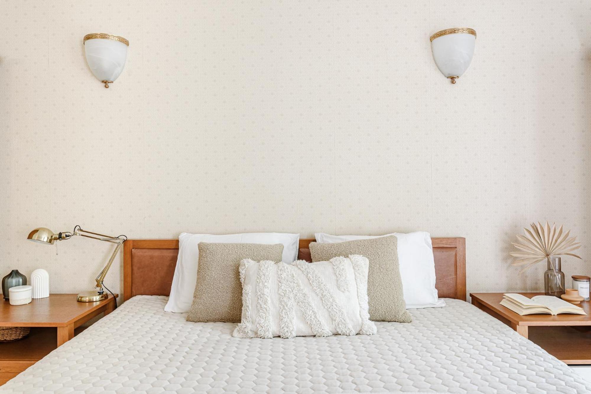 Jacuzzi Apartments X Free Parking X Self Check-In 24X7 By H&H VNO Eksteriør billede