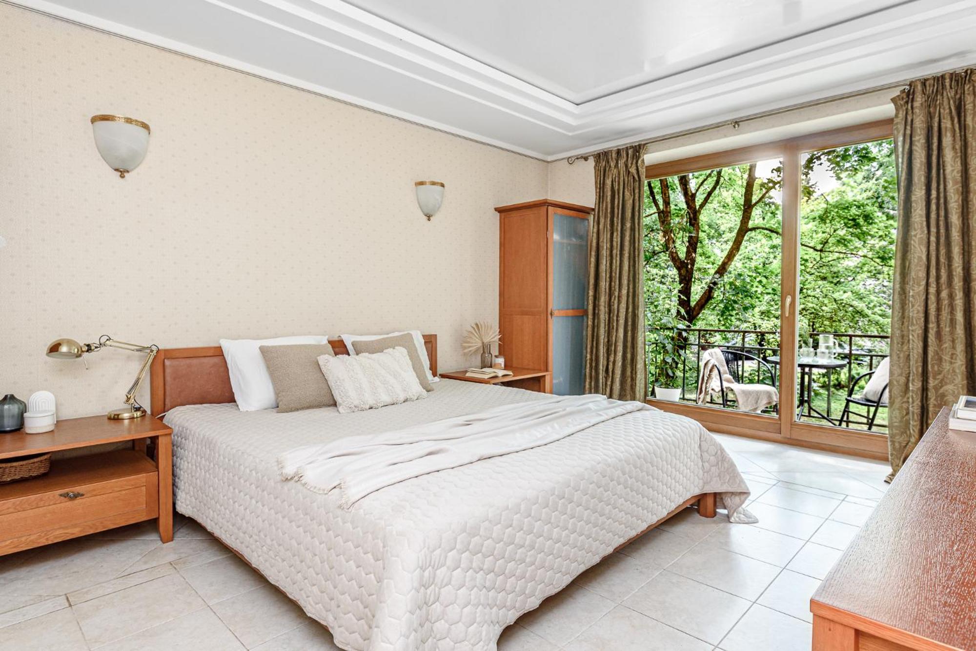 Jacuzzi Apartments X Free Parking X Self Check-In 24X7 By H&H VNO Eksteriør billede